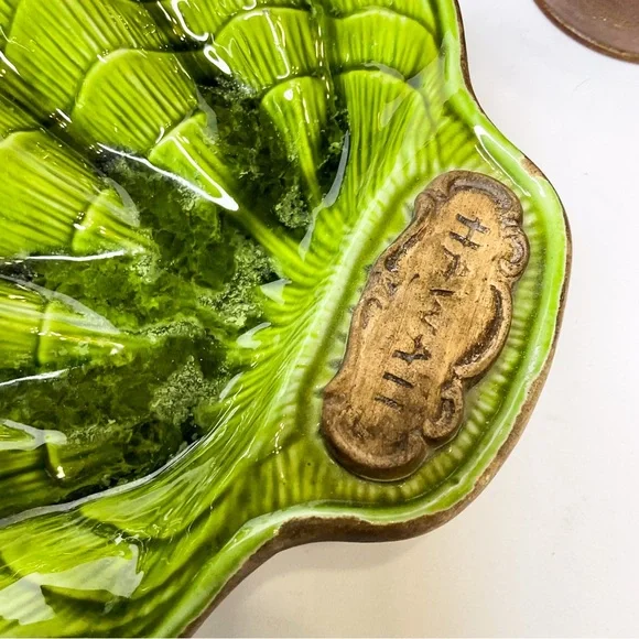 Vintage Mcm Hawaiian Green Ceramic Seashell Ashtray Dish - Picture 3 of 7